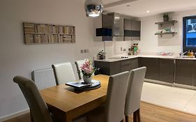 2 Bed, 2 Bath Apartment In Guildford Town Centre With Parking!